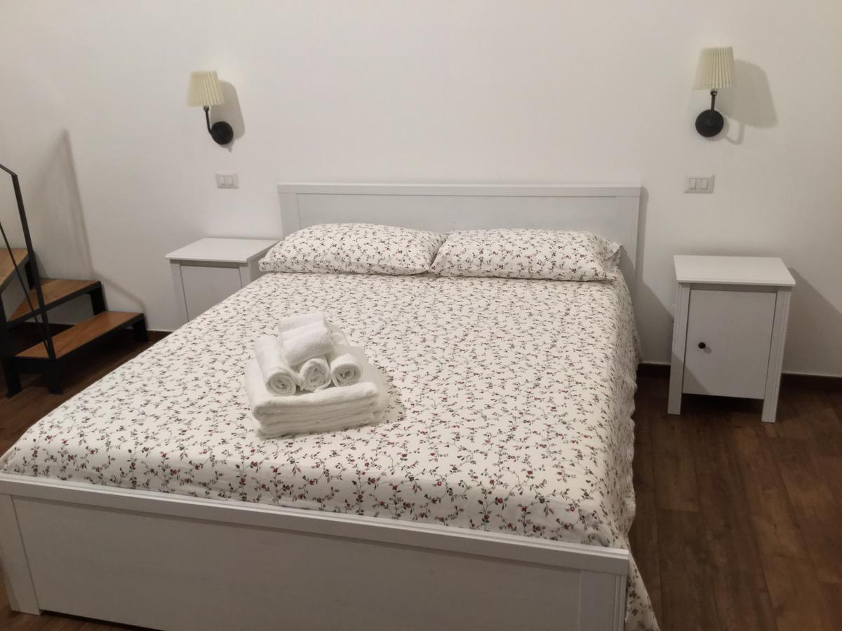 ג'ובינאצו B&B Sant'Agostino מראה חיצוני תמונה